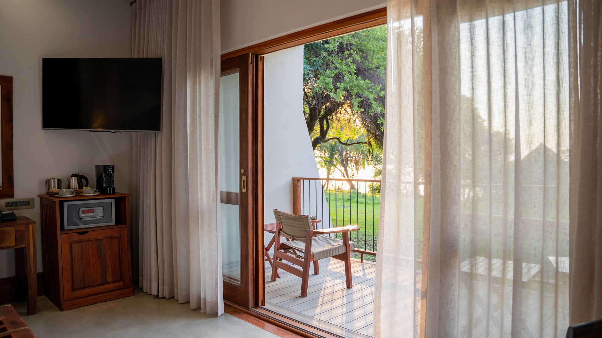 The Chobe Safari Lodge — room